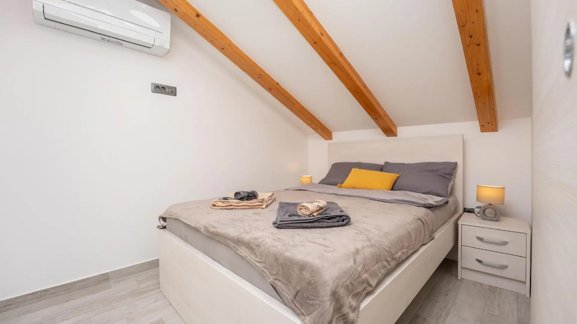 Old Town Seaside House Apartamento Biograd Na Moru